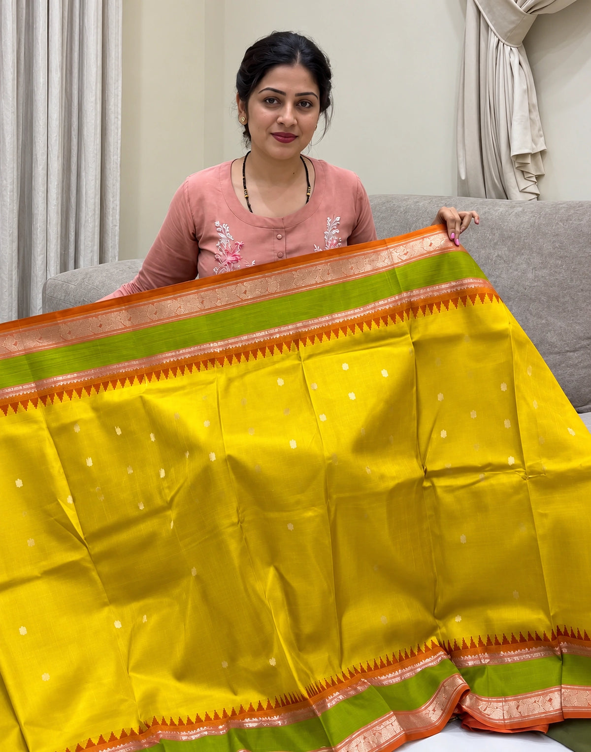 Elakshi Gadwal Silk Saree