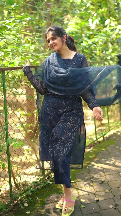 Chitra Chhaya Kurti With Dupatta